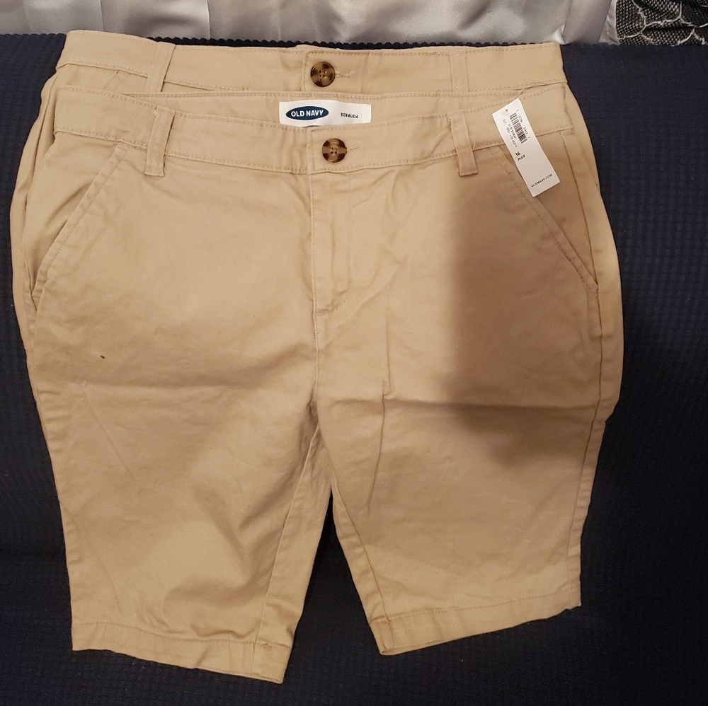2 Girls Bermuda Khaki Shorts